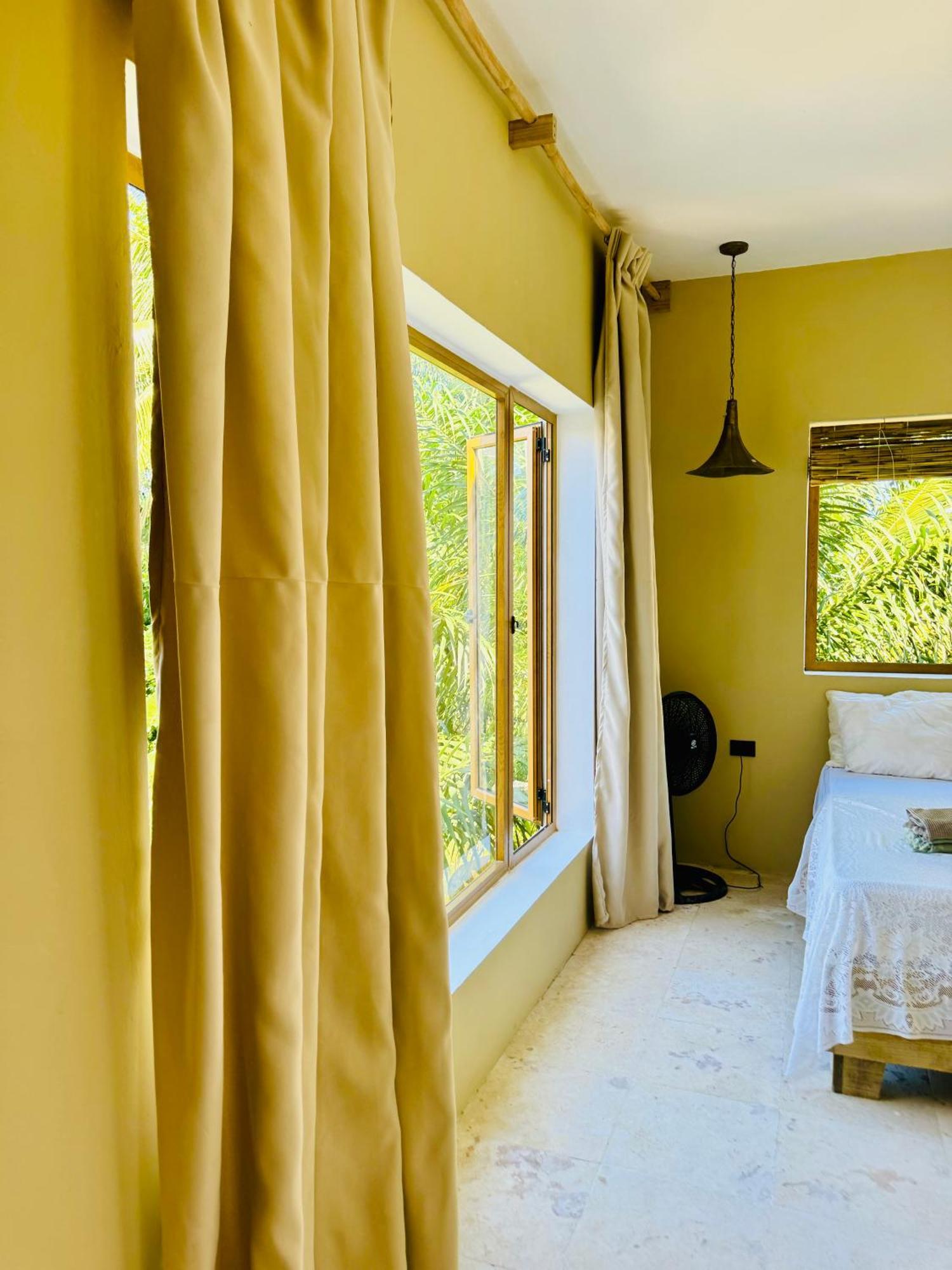 Suami S Room Casa Padura 喀巴里特 外观 照片
