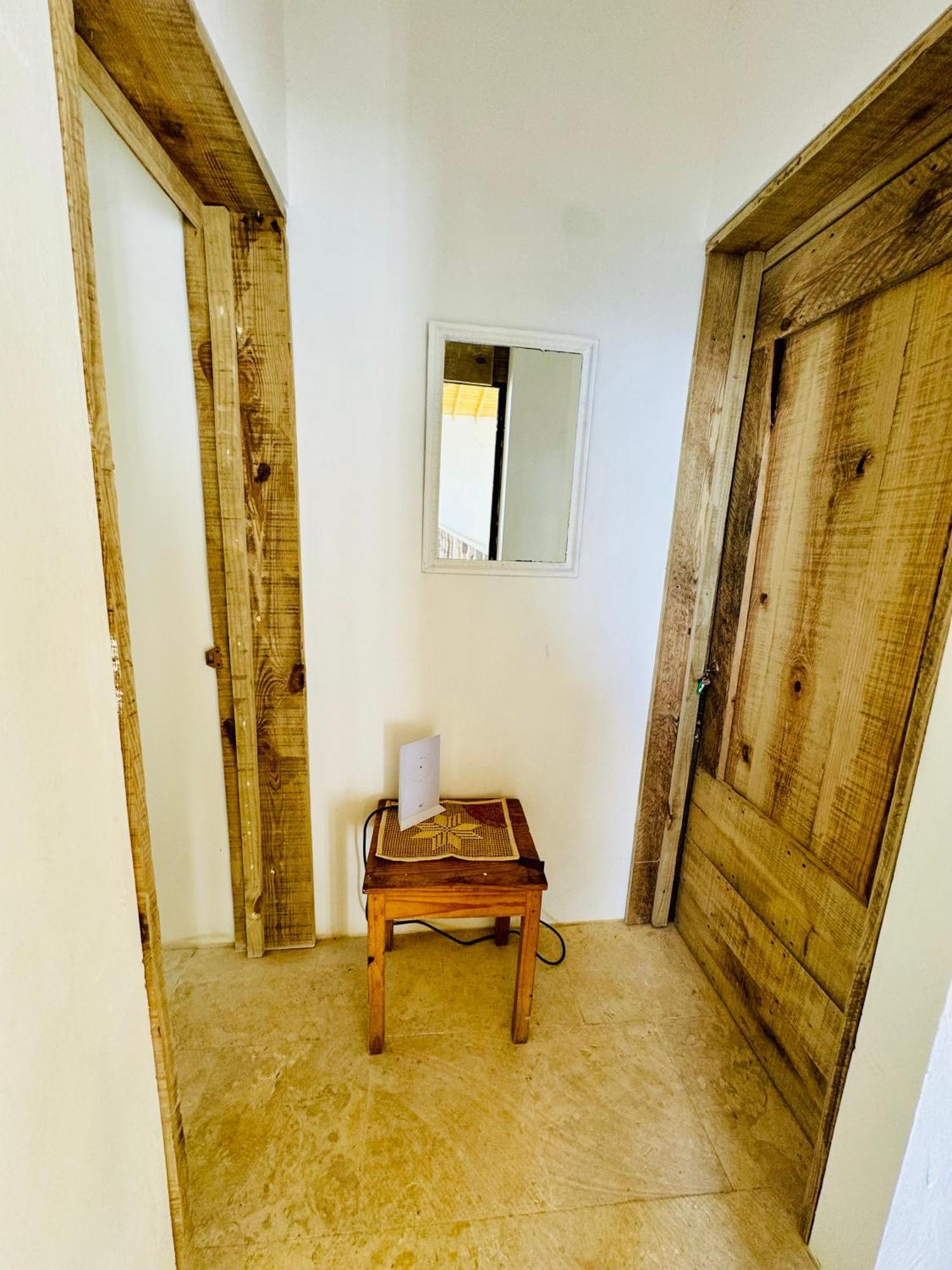 Suami S Room Casa Padura 喀巴里特 外观 照片